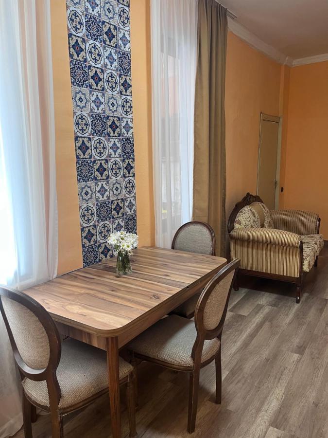 Tiflisi Guest House Экстерьер фото
