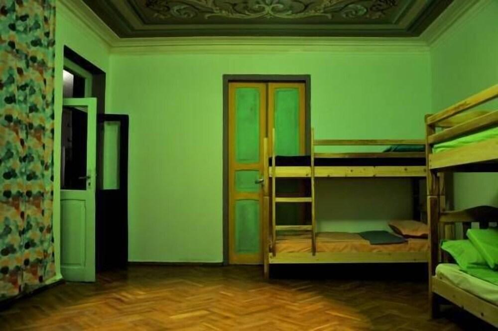 Tiflisi Guest House Экстерьер фото