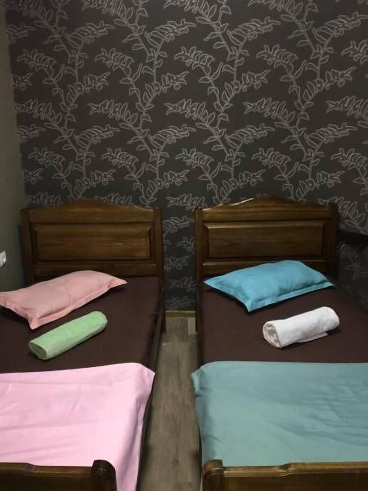 Tiflisi Guest House Экстерьер фото